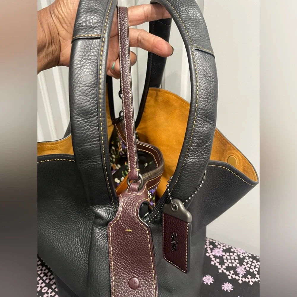 Coach Black and Tan Leather Tote - Picture 13 of 16